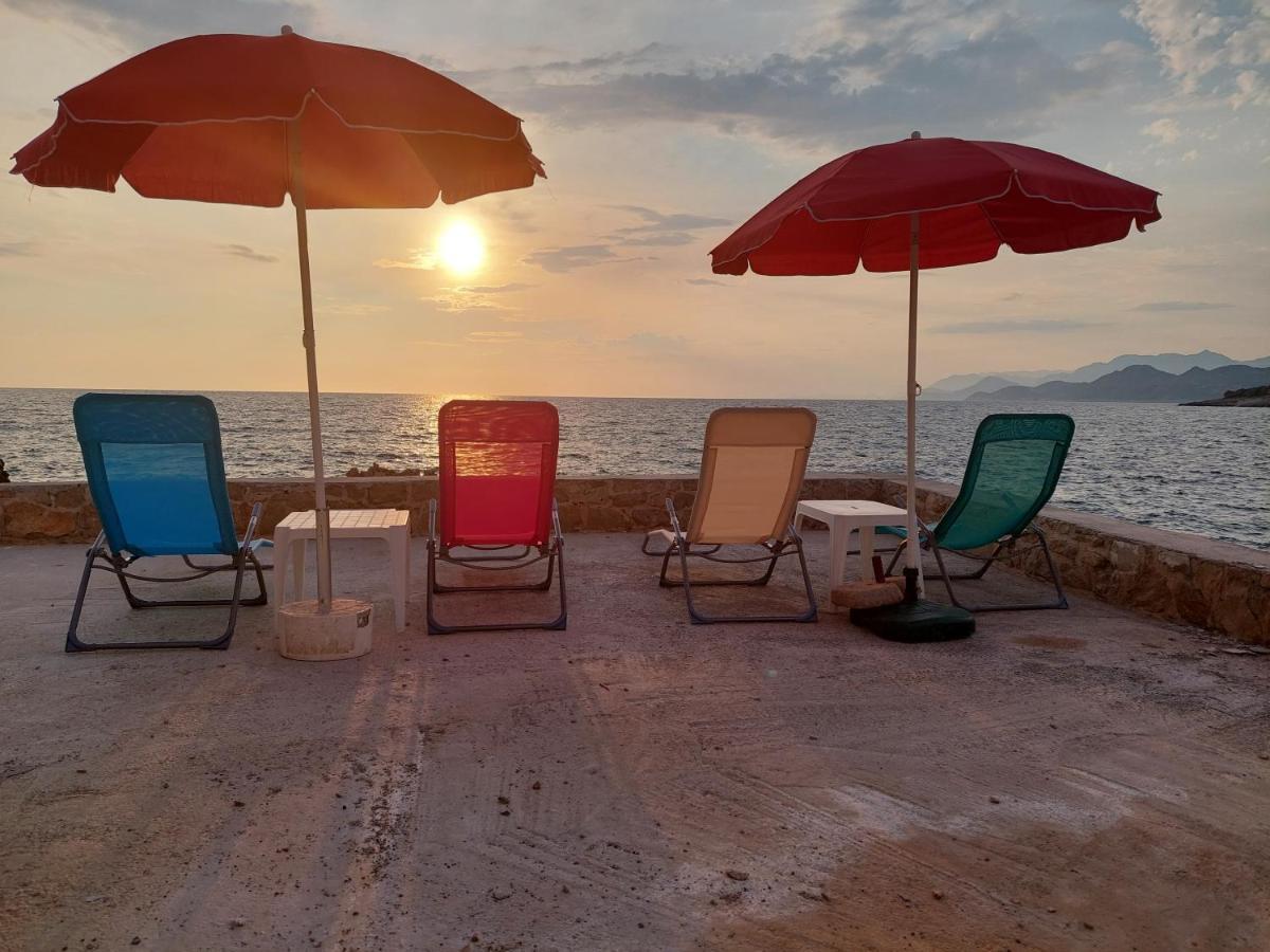 Beach Apartment With Beach Chairs N.1 Utjeha Εξωτερικό φωτογραφία
