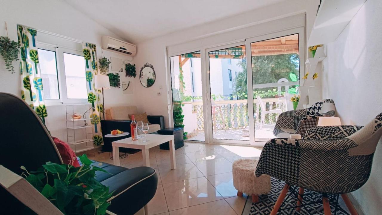 Beach Apartment With Beach Chairs N.1 Utjeha Εξωτερικό φωτογραφία
