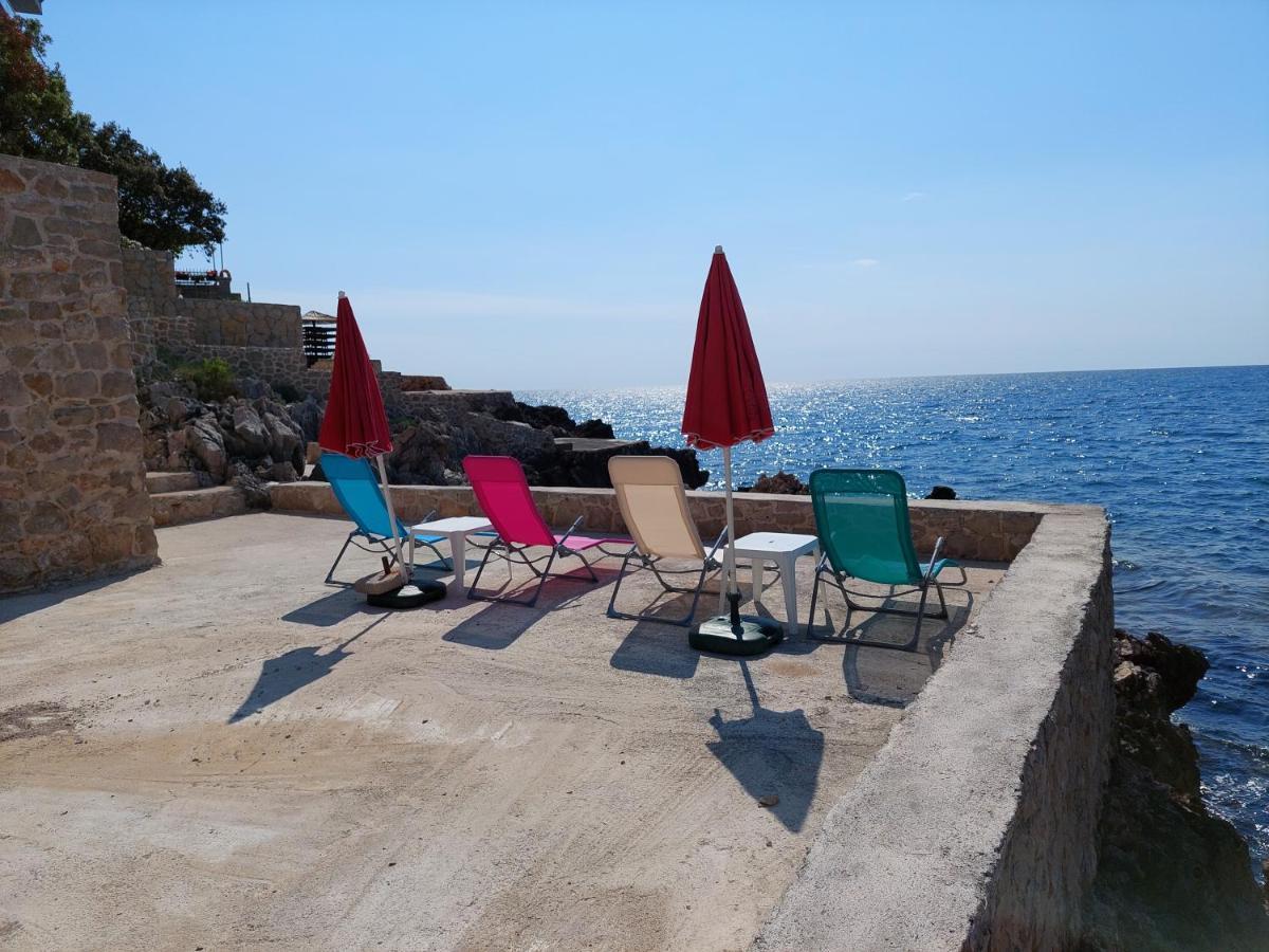 Beach Apartment With Beach Chairs N.1 Utjeha Εξωτερικό φωτογραφία