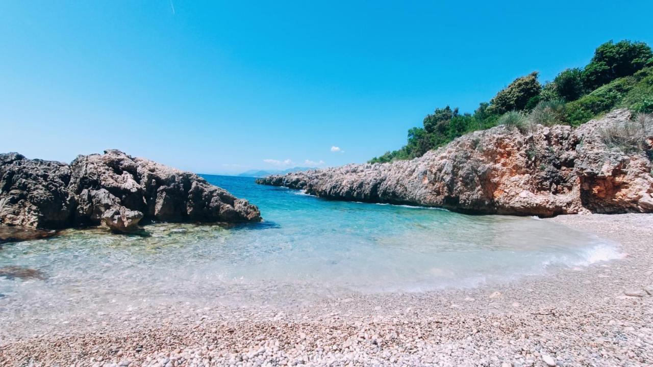 Beach Apartment With Beach Chairs N.1 Utjeha Εξωτερικό φωτογραφία