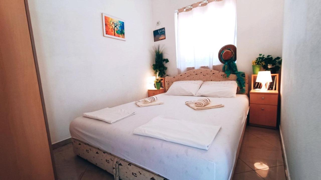 Beach Apartment With Beach Chairs N.1 Utjeha Εξωτερικό φωτογραφία