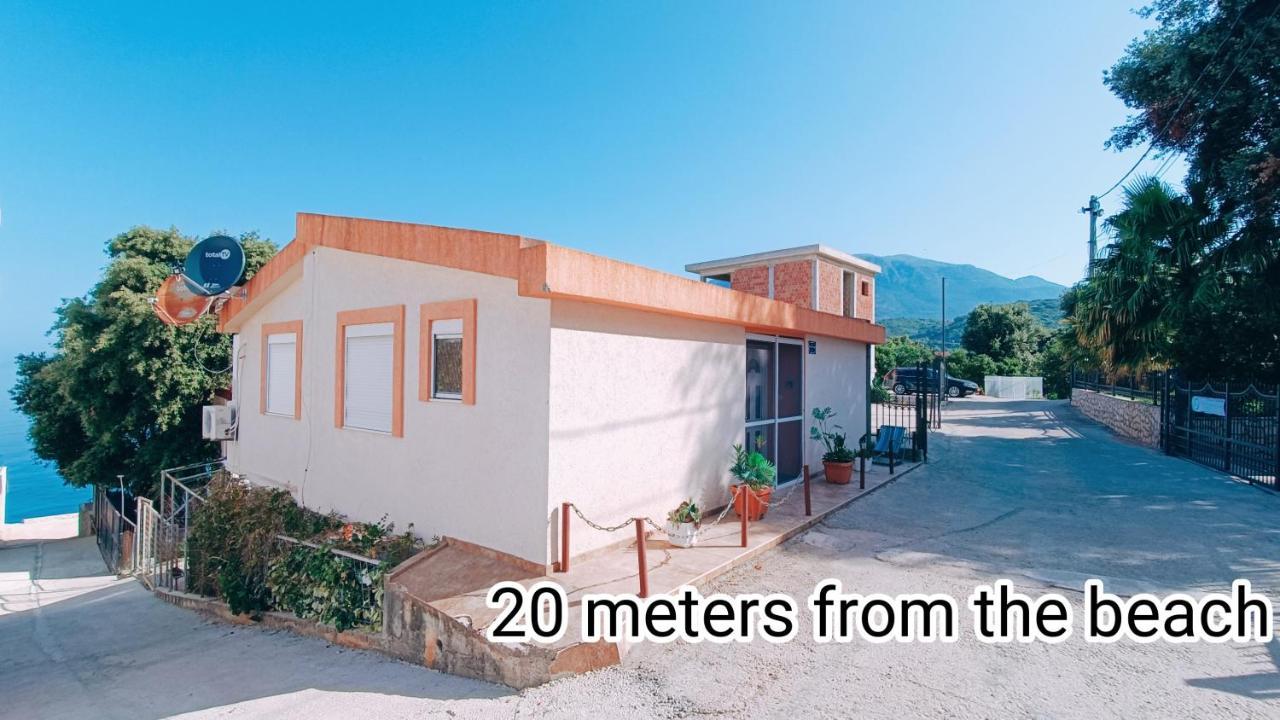 Beach Apartment With Beach Chairs N.1 Utjeha Εξωτερικό φωτογραφία