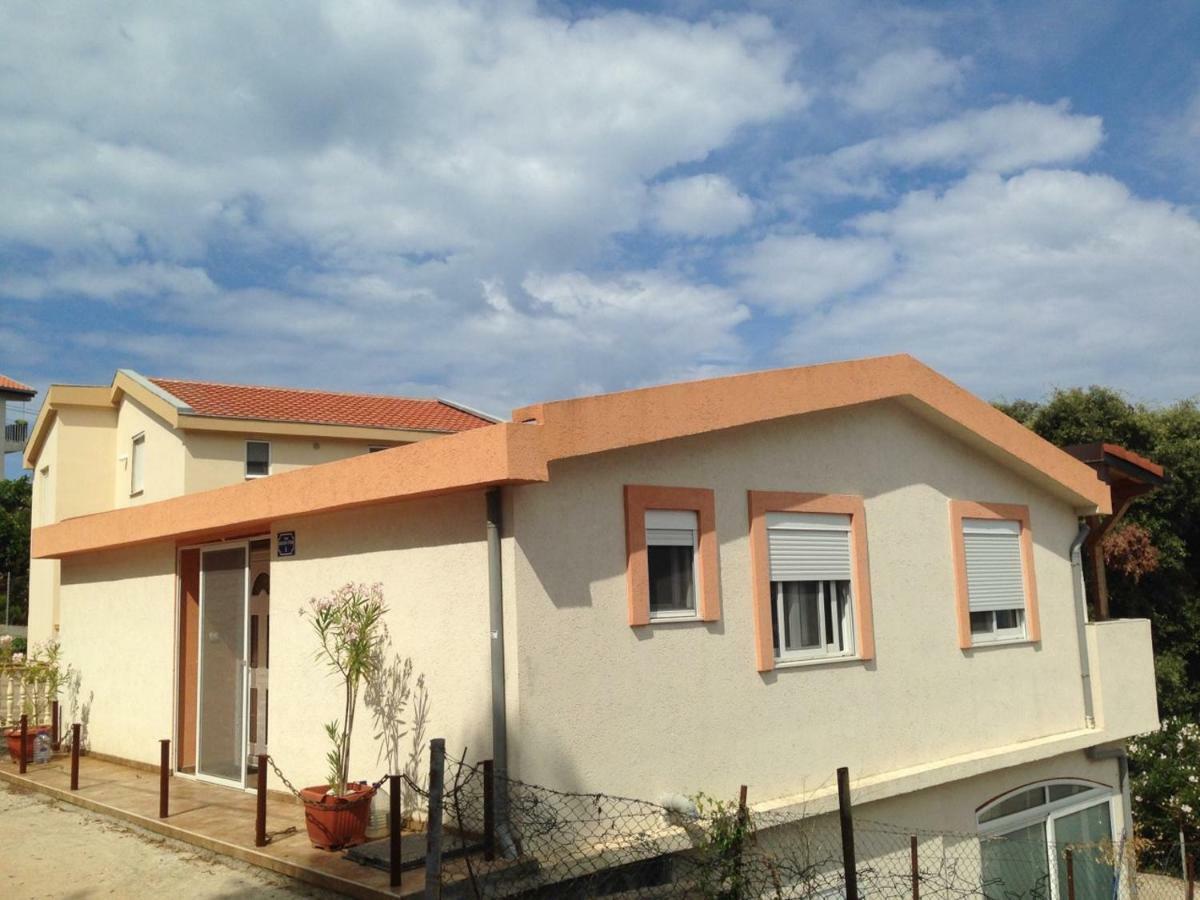 Beach Apartment With Beach Chairs N.1 Utjeha Εξωτερικό φωτογραφία